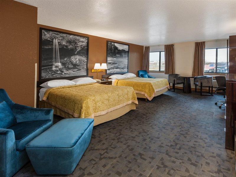 Hotel Super 8 By Wyndham Uniontown Pa Exterior foto