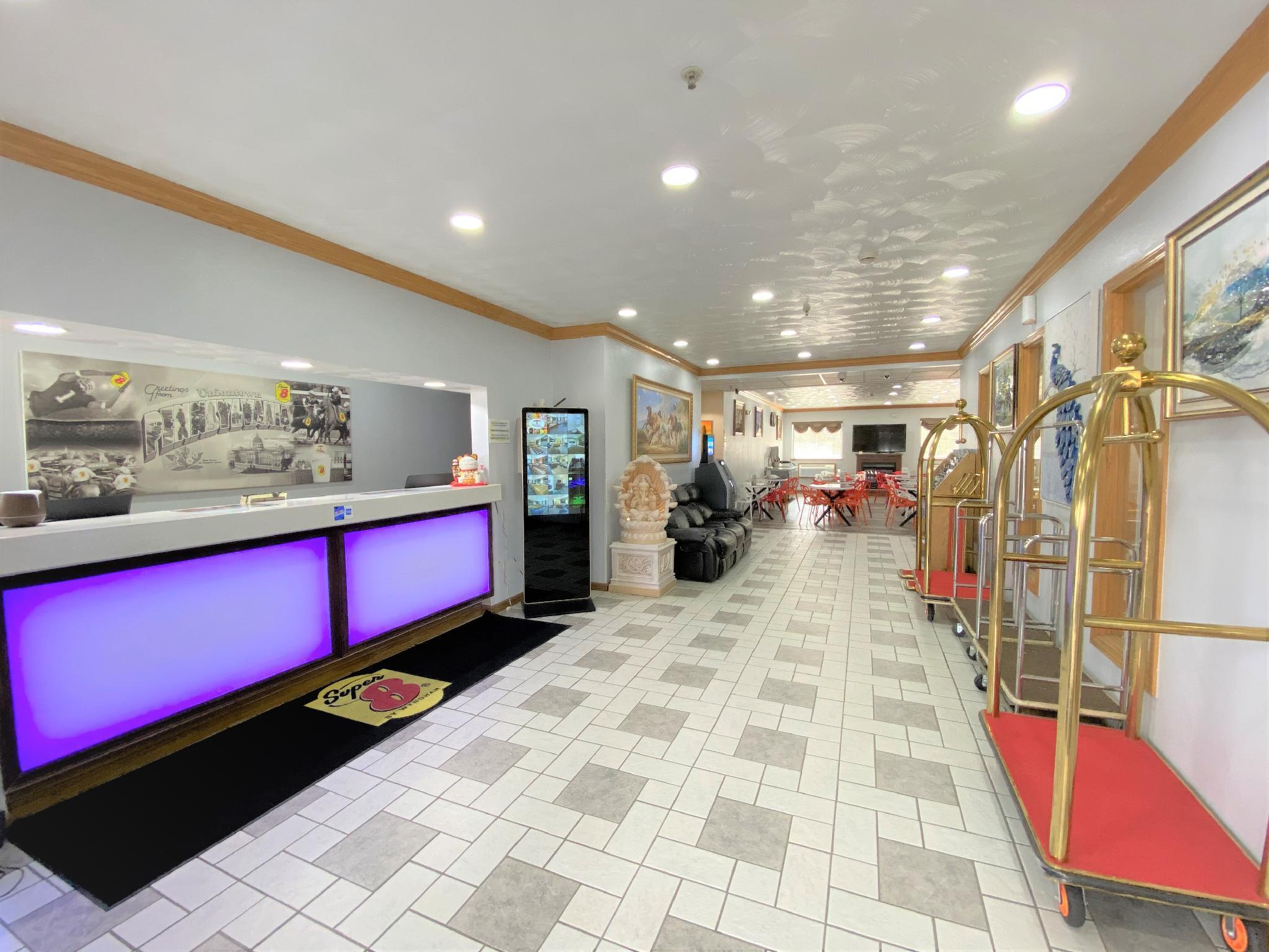 Hotel Super 8 By Wyndham Uniontown Pa Exterior foto