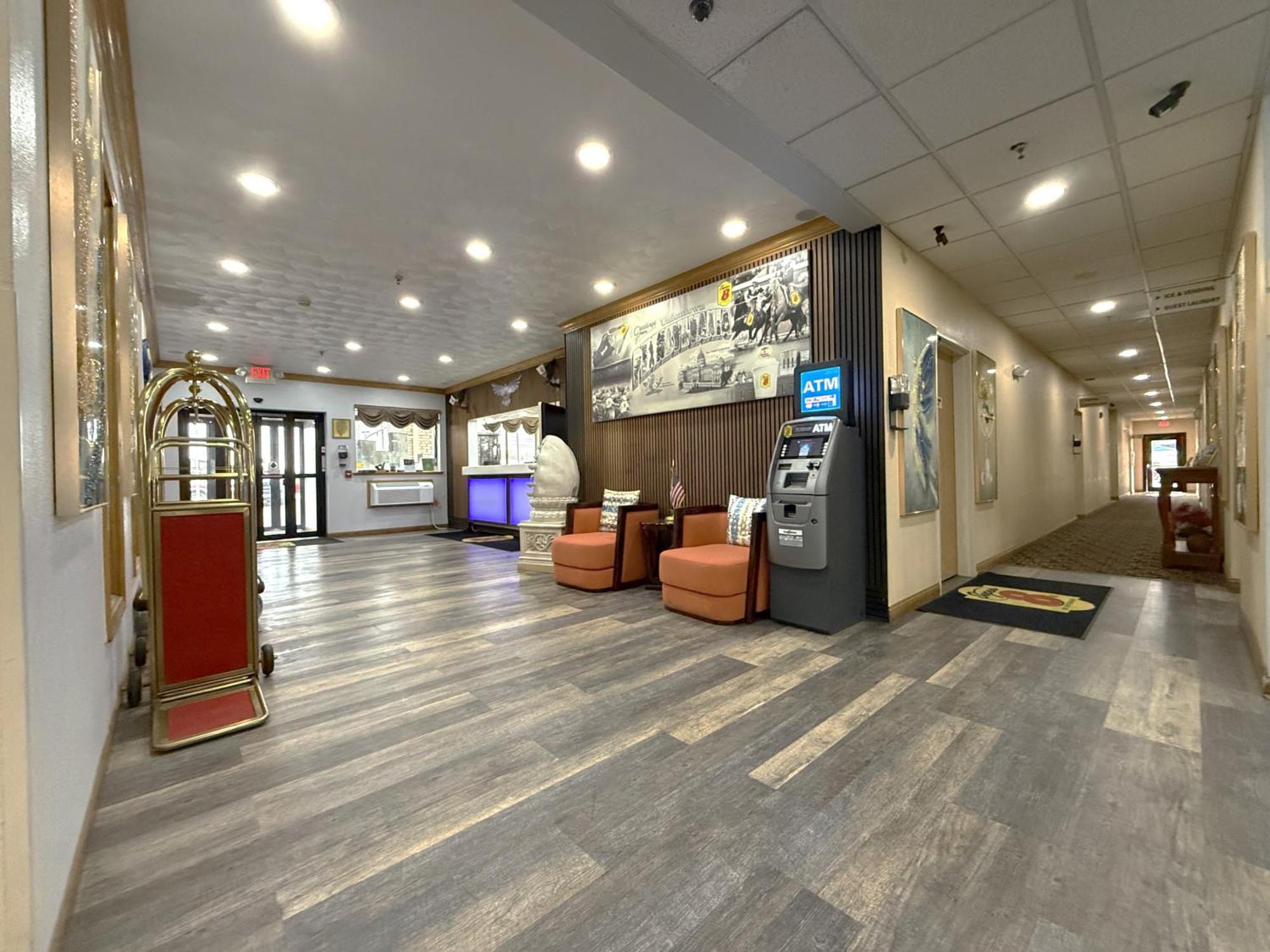 Hotel Super 8 By Wyndham Uniontown Pa Exterior foto